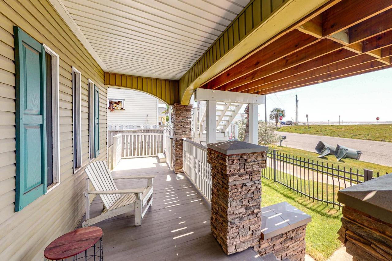Craftsman On Seawall Holiday home Galveston
